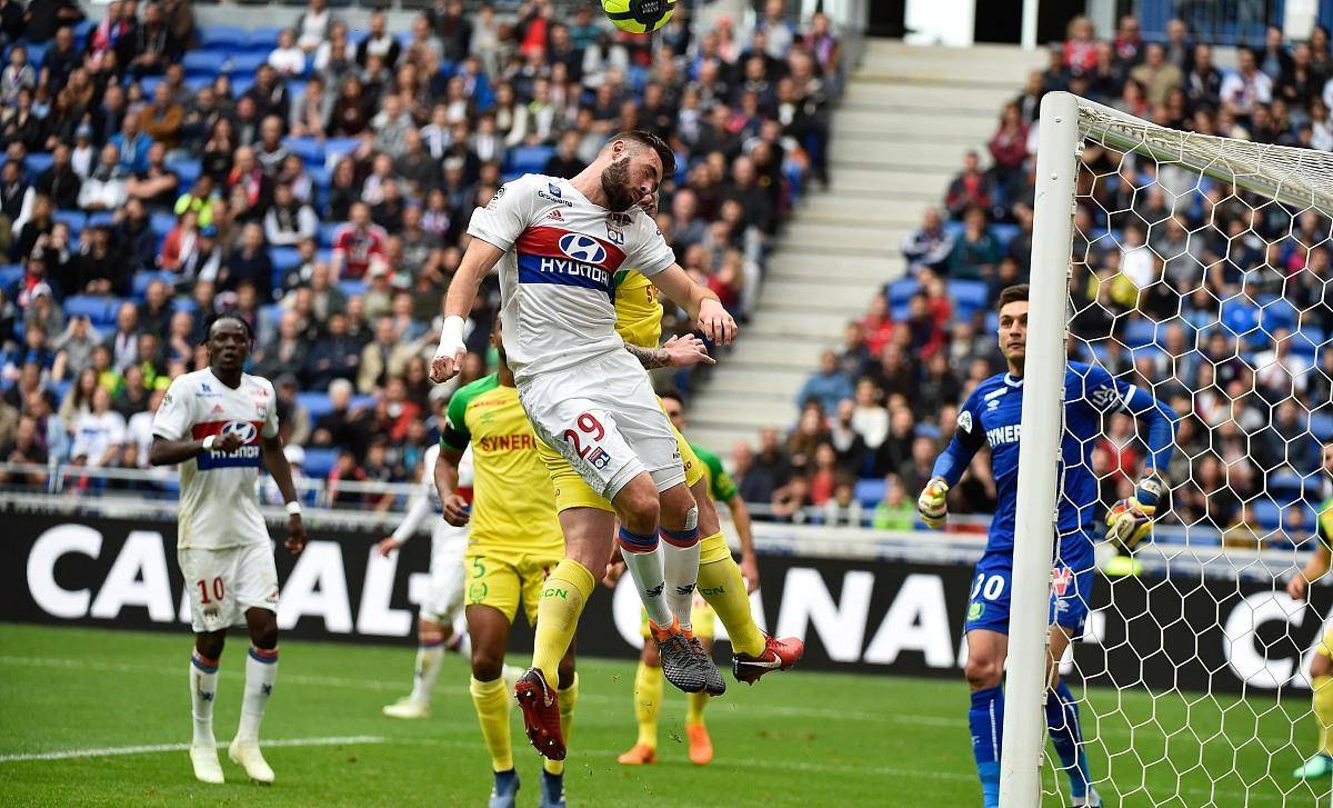 火博体育 -毕尔巴鄂竞技内部会议纪要流出：今夜外线爆发，法甲使命明确，更衣室氛围转暖 