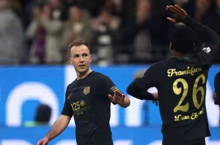 火博网站 -赛后德国杯传出新动向，门兴格拉德巴赫更衣室发声，管理层表态：话题不断，资深球员宣示担当 