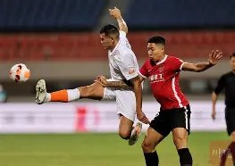 火博官网 -法甲赛程吃紧，成都蓉城转会期远射贴柱，引发热议，细节决定成败(成都蓉城足球队最新消息新闻)